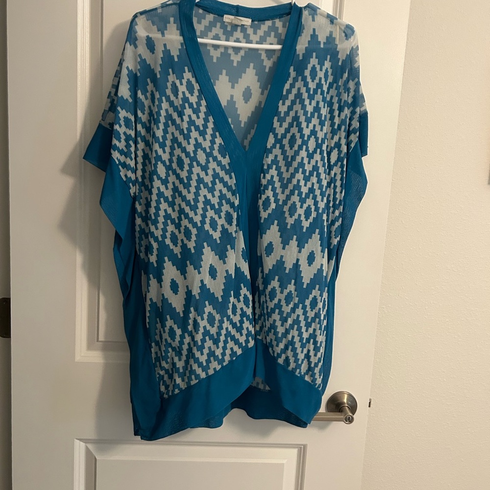 New York & Company Blue and White Geometric Tunic